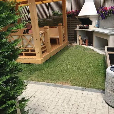 Brand New With Outdoor Swimming Pool Warna